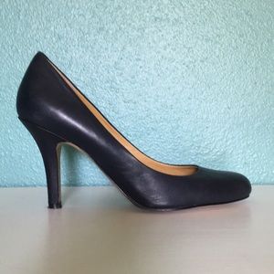 Nine West Navy Round Toe High Heel Pump 8.5